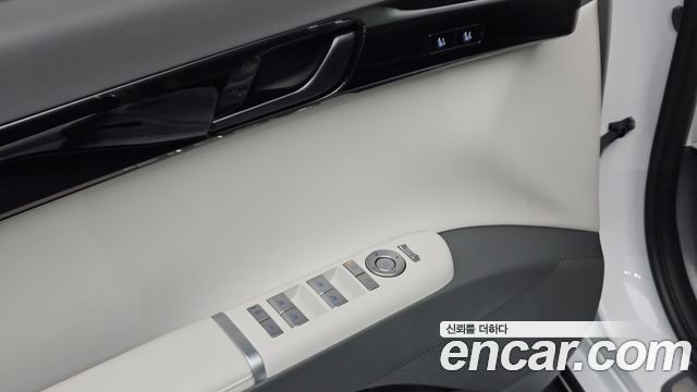 Hyundai Grandeur 2023 — photo 25