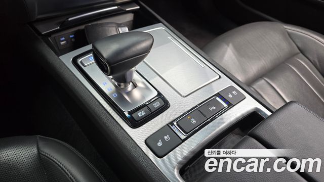 Genesis G80 2018 — photo 9