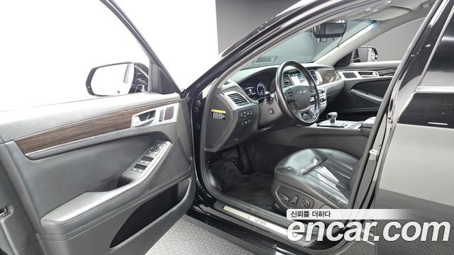 Genesis G80 2018 — photo 10