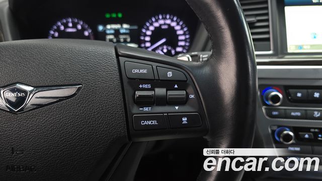 Genesis G80 2018 — photo 15