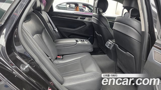 Genesis G80 2018 — photo 17