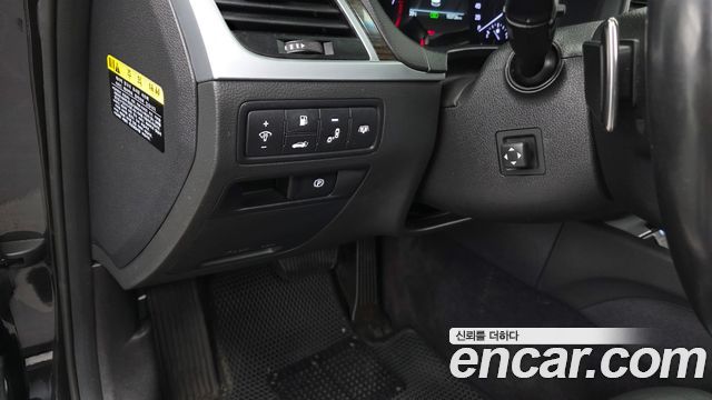 Genesis G80 2018 — photo 27