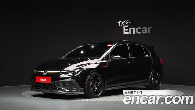 Volkswagen Golf 2023 — photo 1