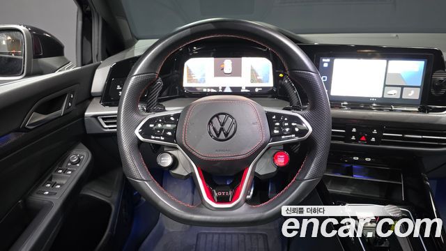 Volkswagen Golf 2023 — photo 19