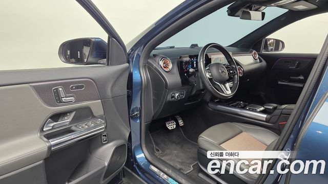 Mercedes-Benz EQA 2021 — photo 13