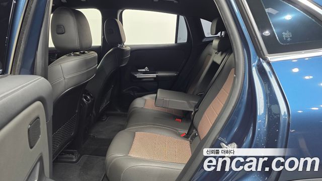 Mercedes-Benz EQA 2021 — photo 18