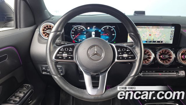Mercedes-Benz EQA 2021 — photo 19