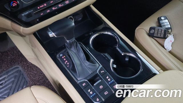 Kia Canival 2019 — photo 12
