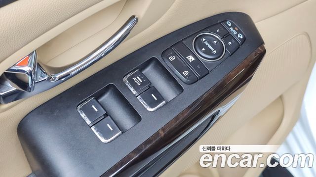 Kia Canival 2019 — photo 24