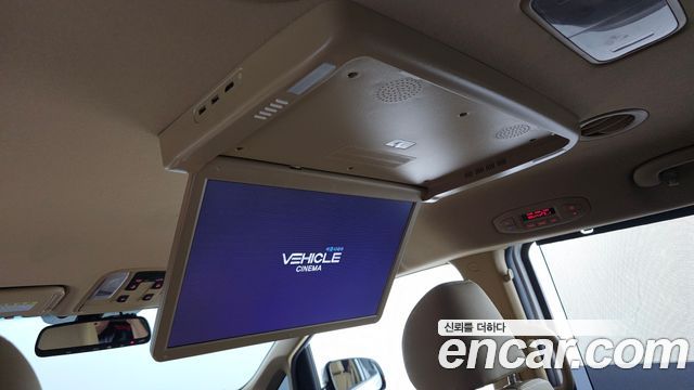 Kia Canival 2019 — photo 28