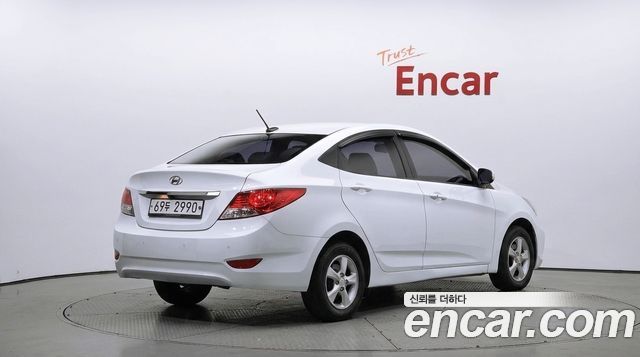 Hyundai Accent 2014 — photo 2