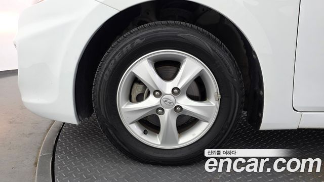 Hyundai Accent 2014 — photo 5