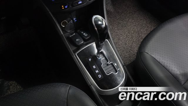 Hyundai Accent 2014 — photo 9
