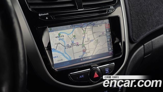 Hyundai Accent 2014 — photo 13