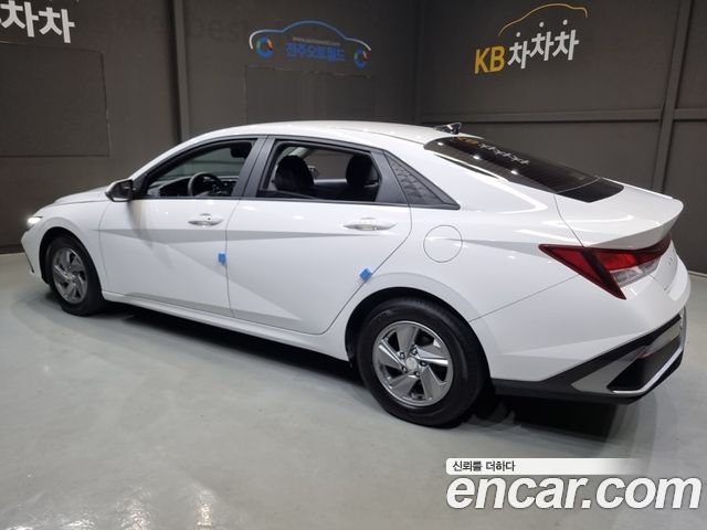 Hyundai AVANTE 2024 — photo 2