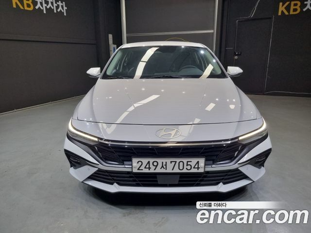 Hyundai AVANTE 2024 — photo 3