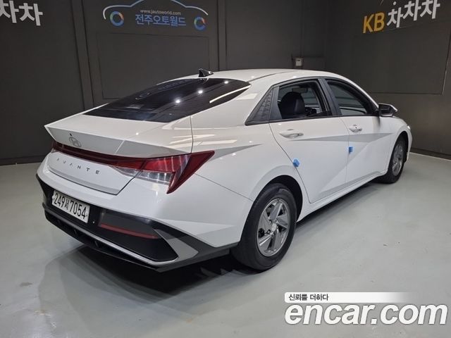 Hyundai AVANTE 2024 — photo 6