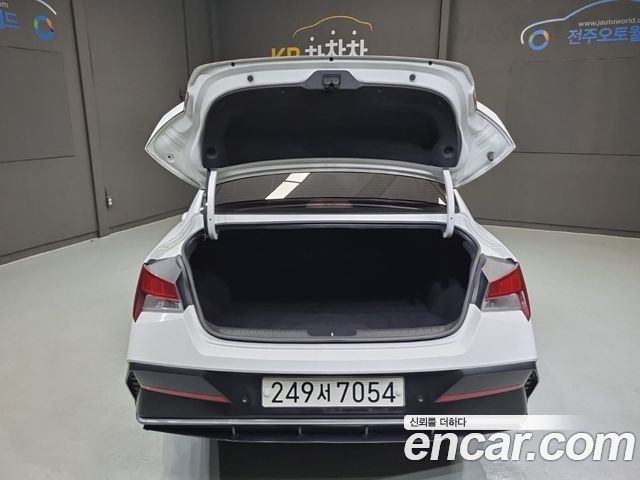 Hyundai AVANTE 2024 — photo 8