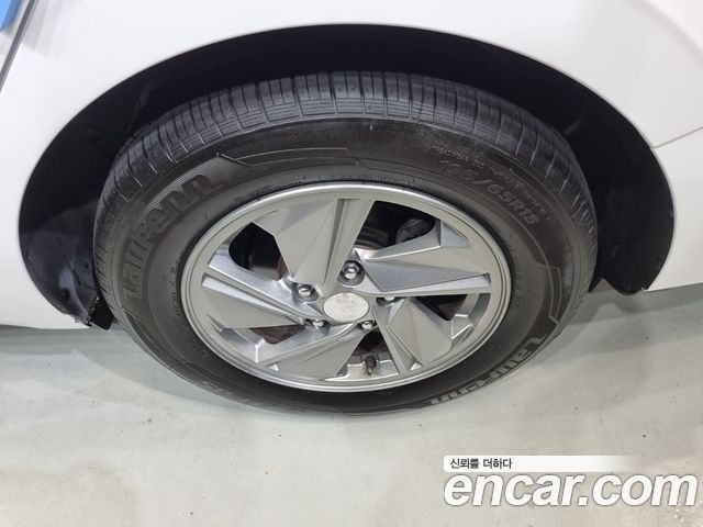 Hyundai AVANTE 2024 — photo 10