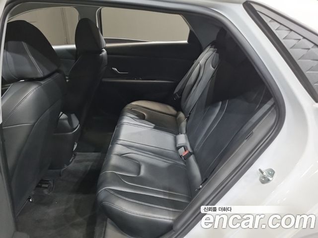 Hyundai AVANTE 2024 — photo 19