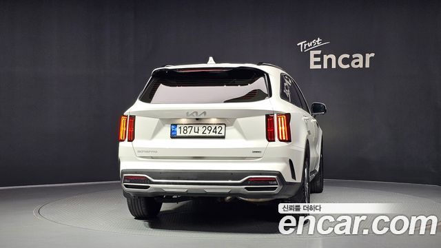 Kia Sorento 2023 — photo 4