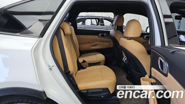 Kia Sorento 2023 — photo 18