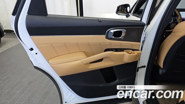 Kia Sorento 2023 — photo 15