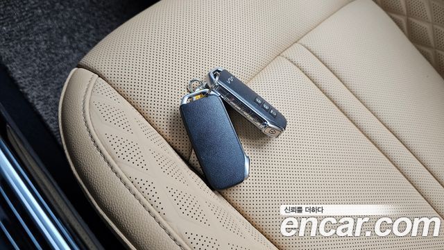 Kia Sorento 2023 — photo 16