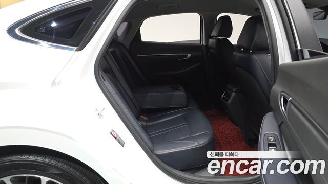 Hyundai Sonata 2020 — photo 17