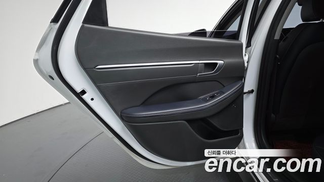 Hyundai Sonata 2020 — photo 15