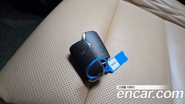 Kia K7 2020 — photo 21