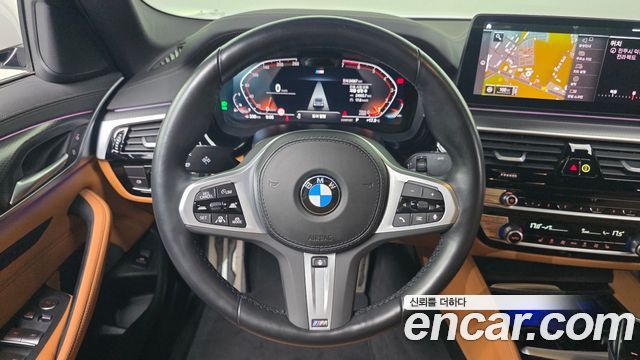 BMW 5-Series 2023 — photo 18