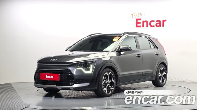 Kia Niro 2023 — photo 1