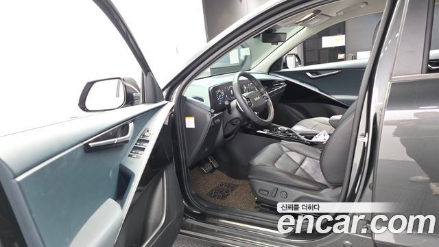 Kia Niro 2023 — photo 13