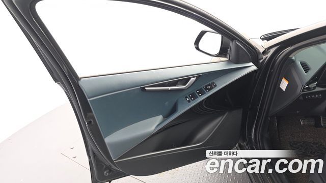 Kia Niro 2023 — photo 14