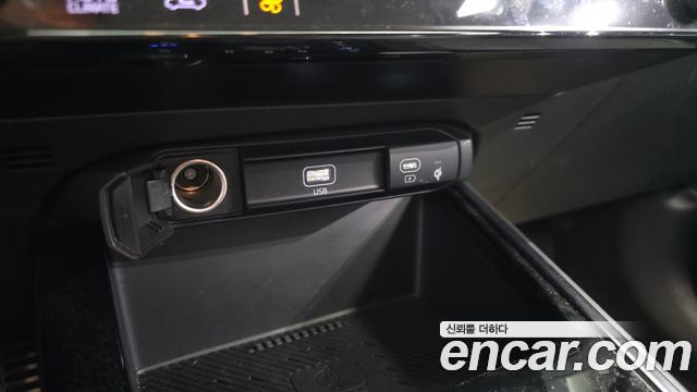Kia Niro 2023 — photo 16