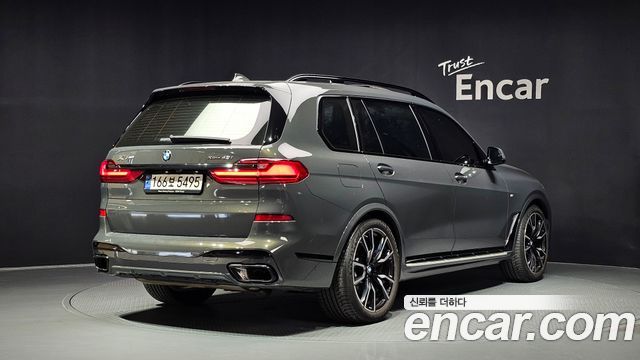 BMW X7 2022 — photo 2