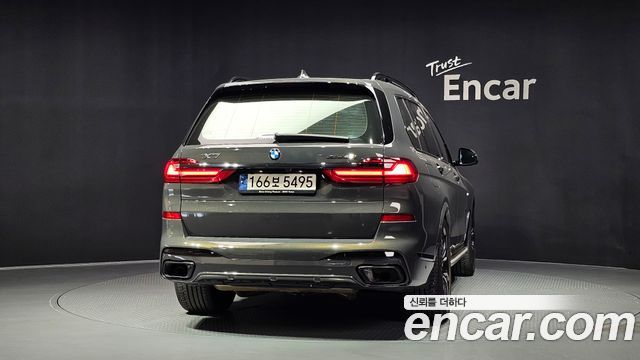 BMW X7 2022 — photo 4