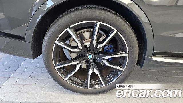BMW X7 2022 — photo 5