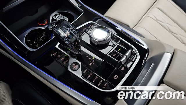 BMW X7 2022 — photo 12
