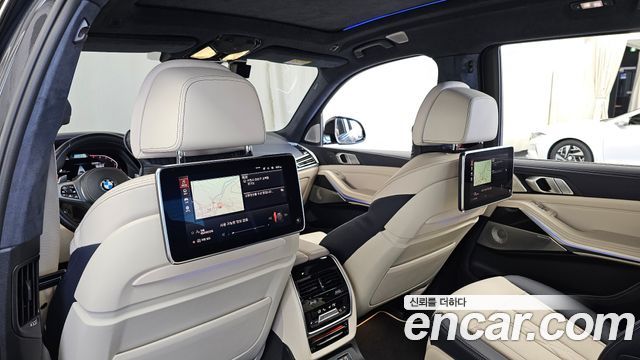 BMW X7 2022 — photo 25