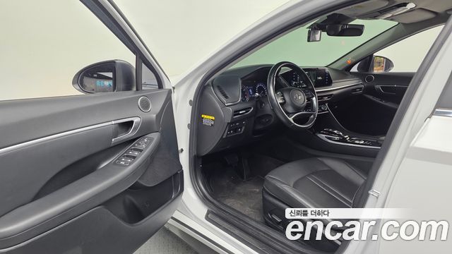 Hyundai Sonata 2020 — photo 13