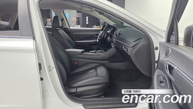 Hyundai Sonata 2020 — photo 17