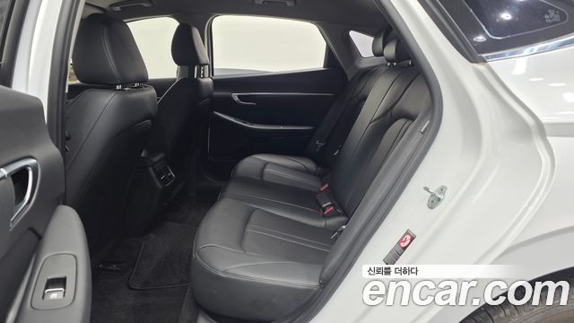 Hyundai Sonata 2020 — photo 18