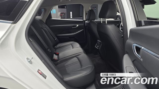 Hyundai Sonata 2020 — photo 16