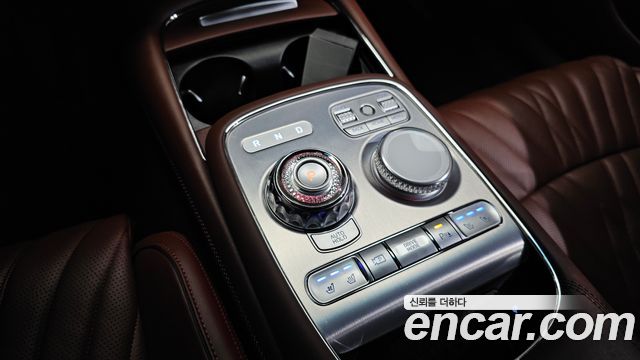 Genesis G90 2025 — photo 12