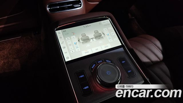 Genesis G90 2025 — photo 30