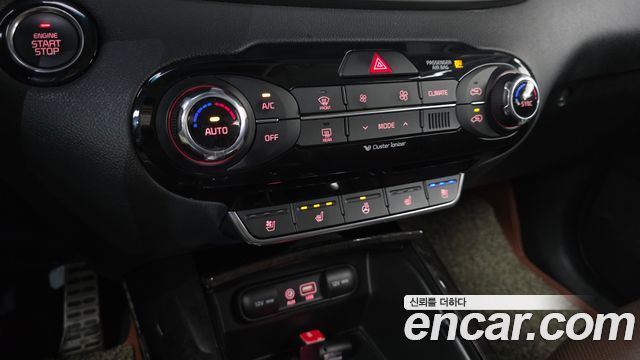 Kia Sorento 2017 — photo 11