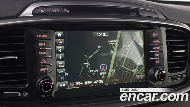 Kia Sorento 2017 — photo 13