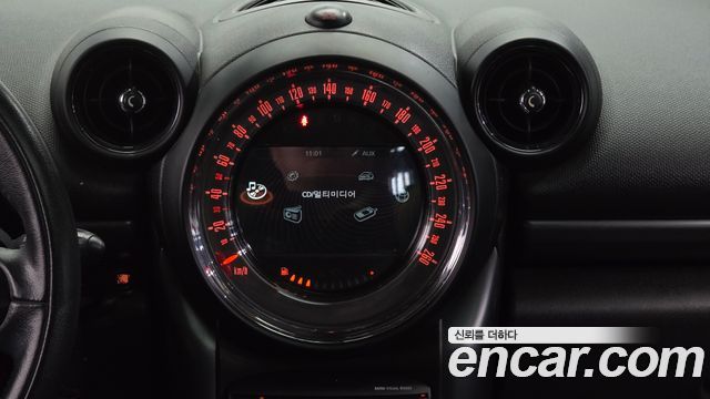 Mini Countryman 2015 — photo 14